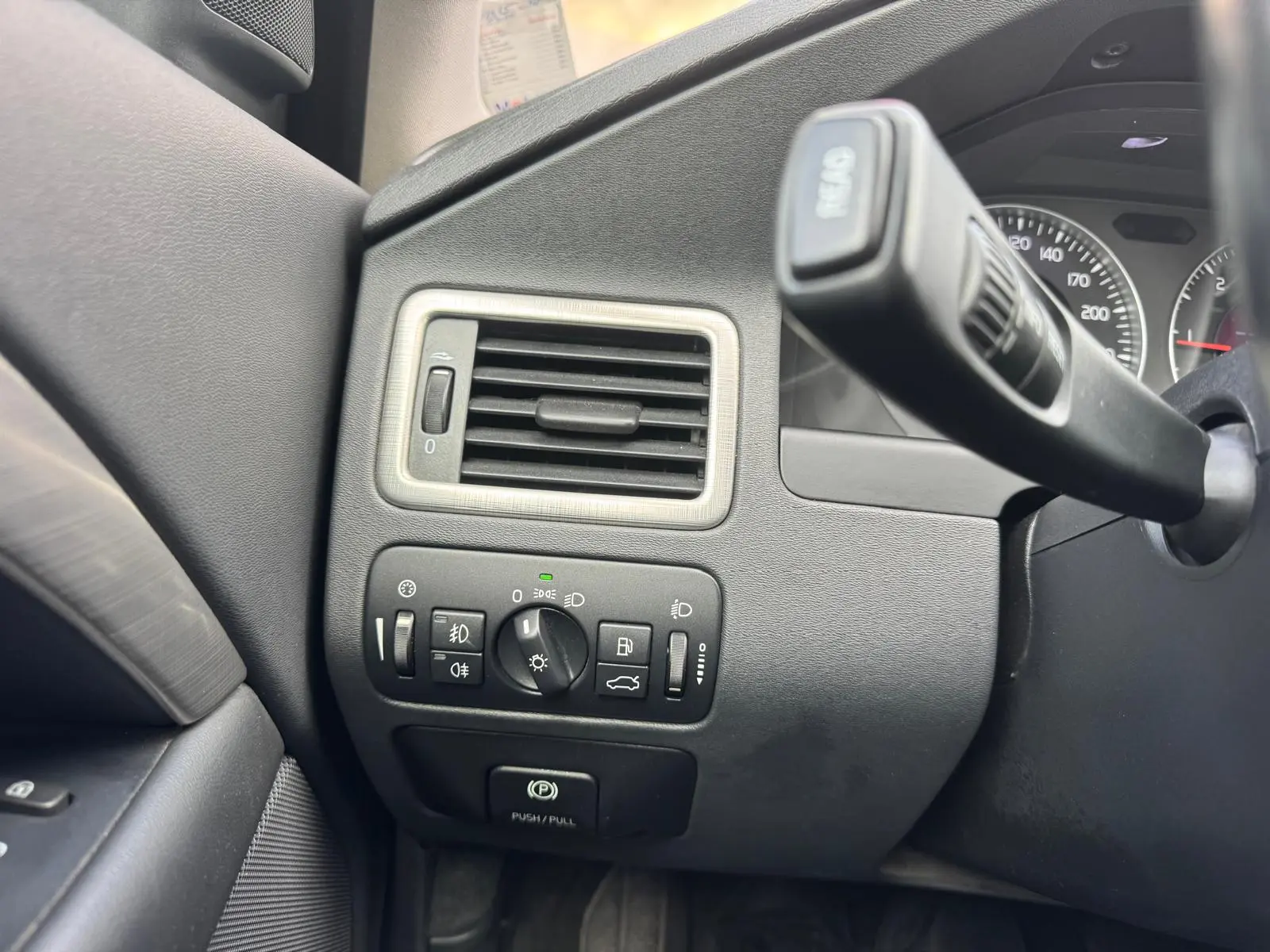 Volvo V70 1.6 D2 Momentum 35