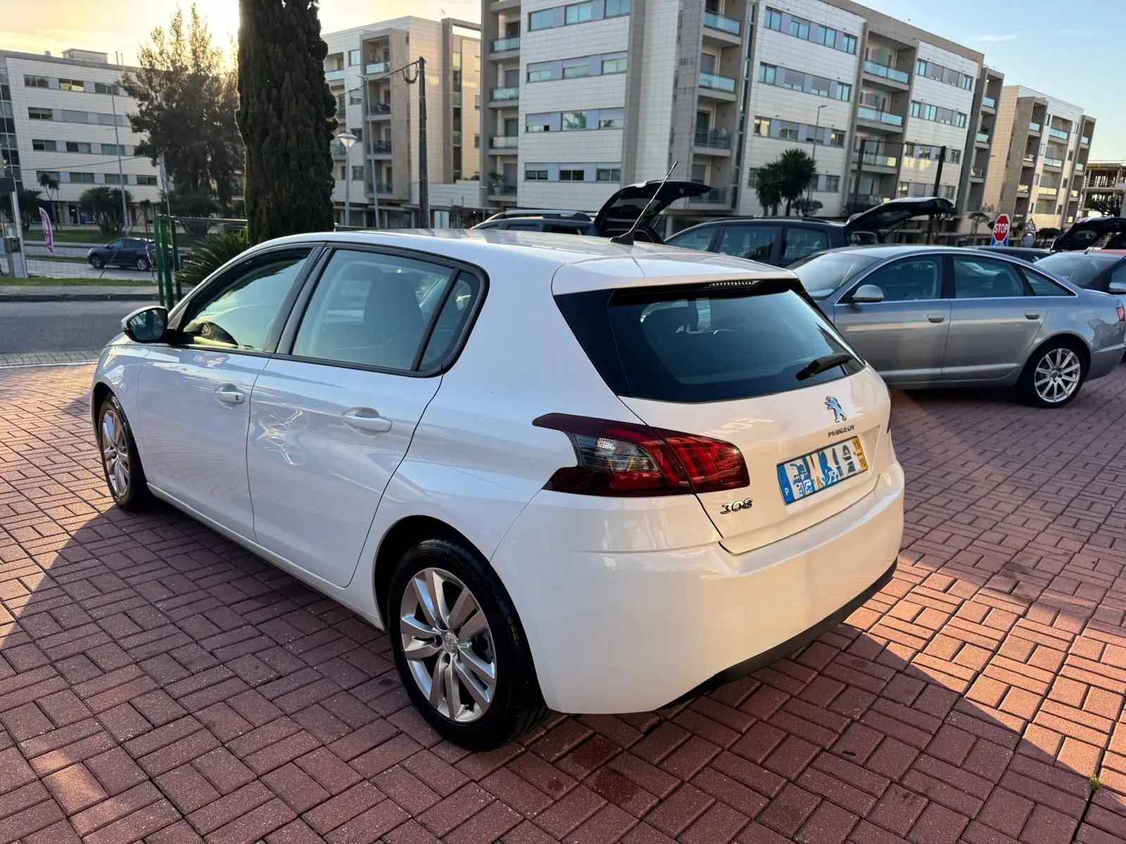 Peugeot 308 1.5 BlueHDi Active Pack 28