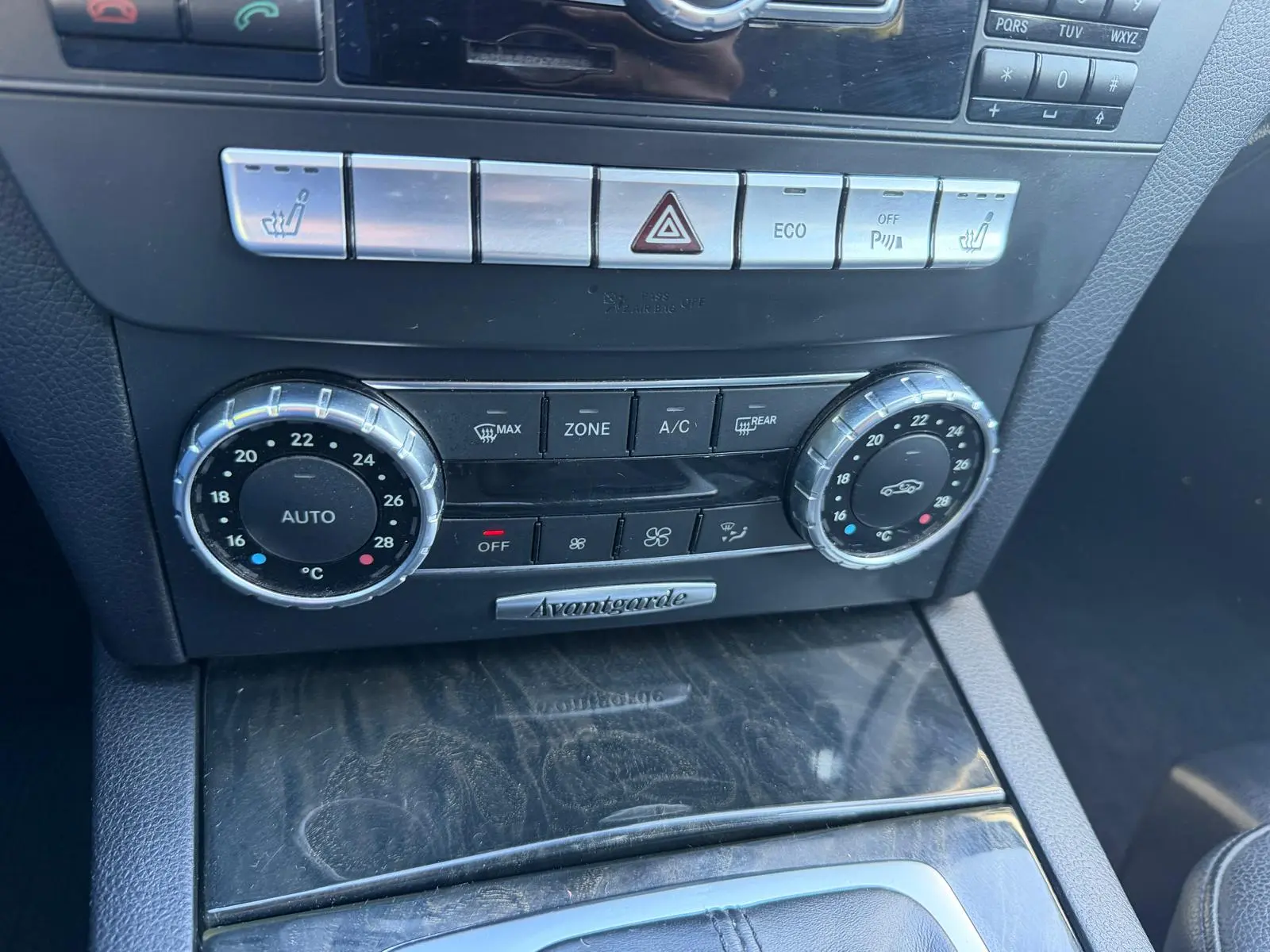 Mercedes-Benz C 250 (BlueTEC) d 4Matic Station 7G-TRONIC Avantgarde 37
