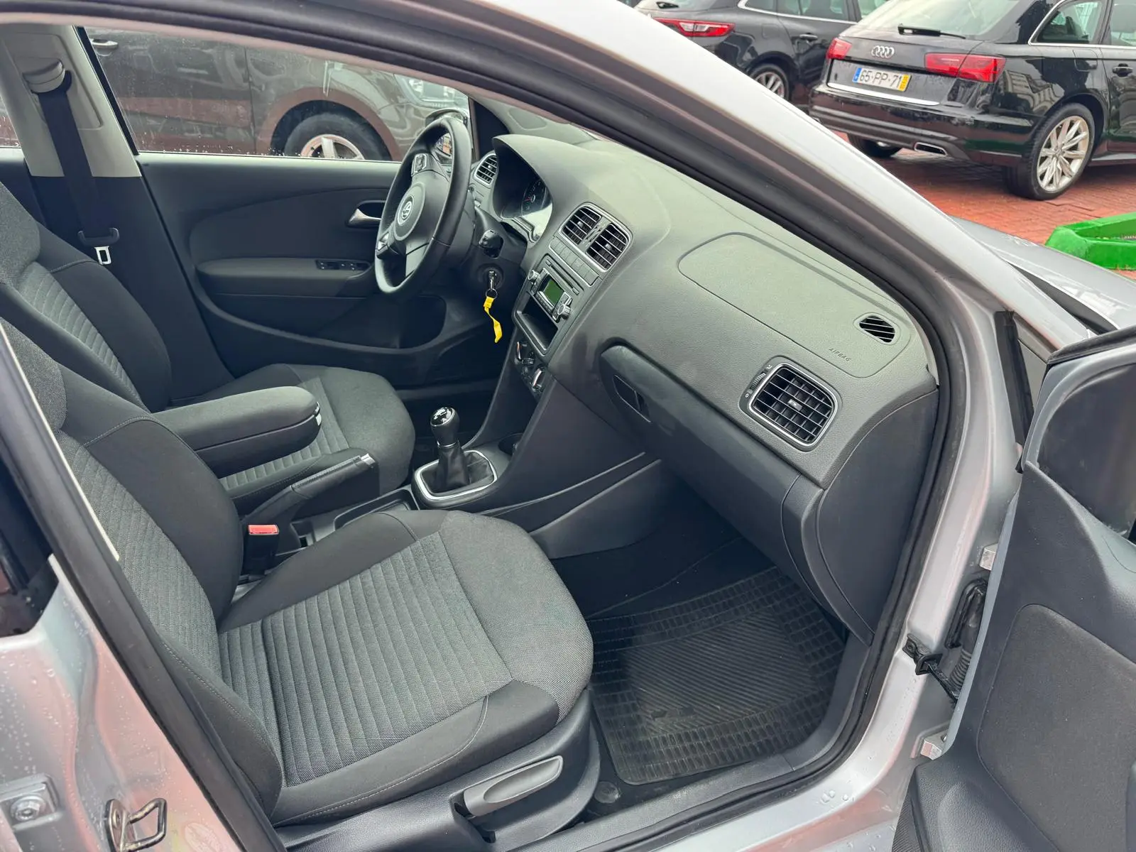 Volkswagen Polo 1.2 TSi Trendline 15