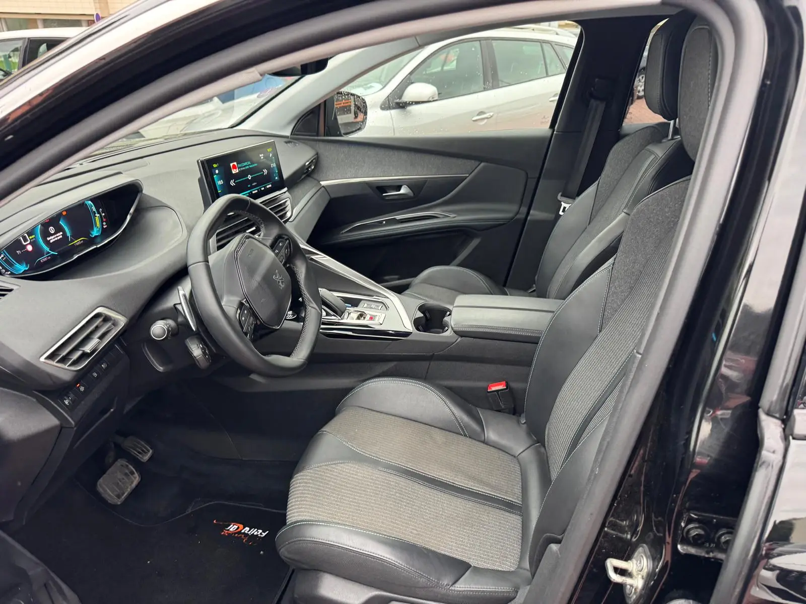 Peugeot 3008 1.6 Hybrid Allure Pack e-EAT8 4