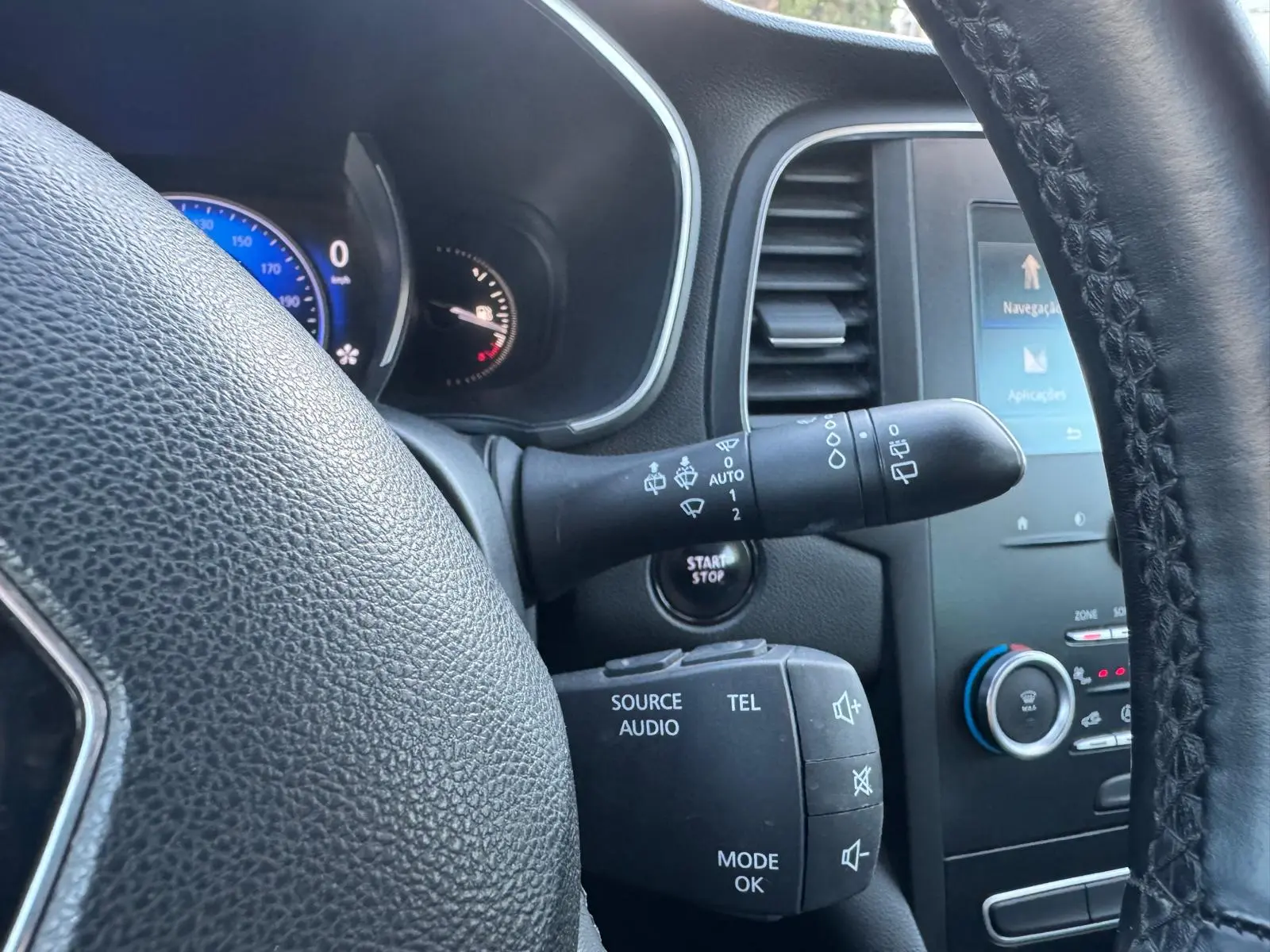 Renault Mégane Sport Tourer ENERGY TCe 130 BOSE EDITION 35