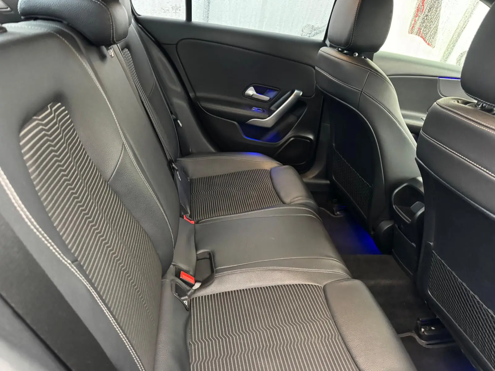 Mercedes-Benz A 180 Limousine d 7G-DCT Progressive 32