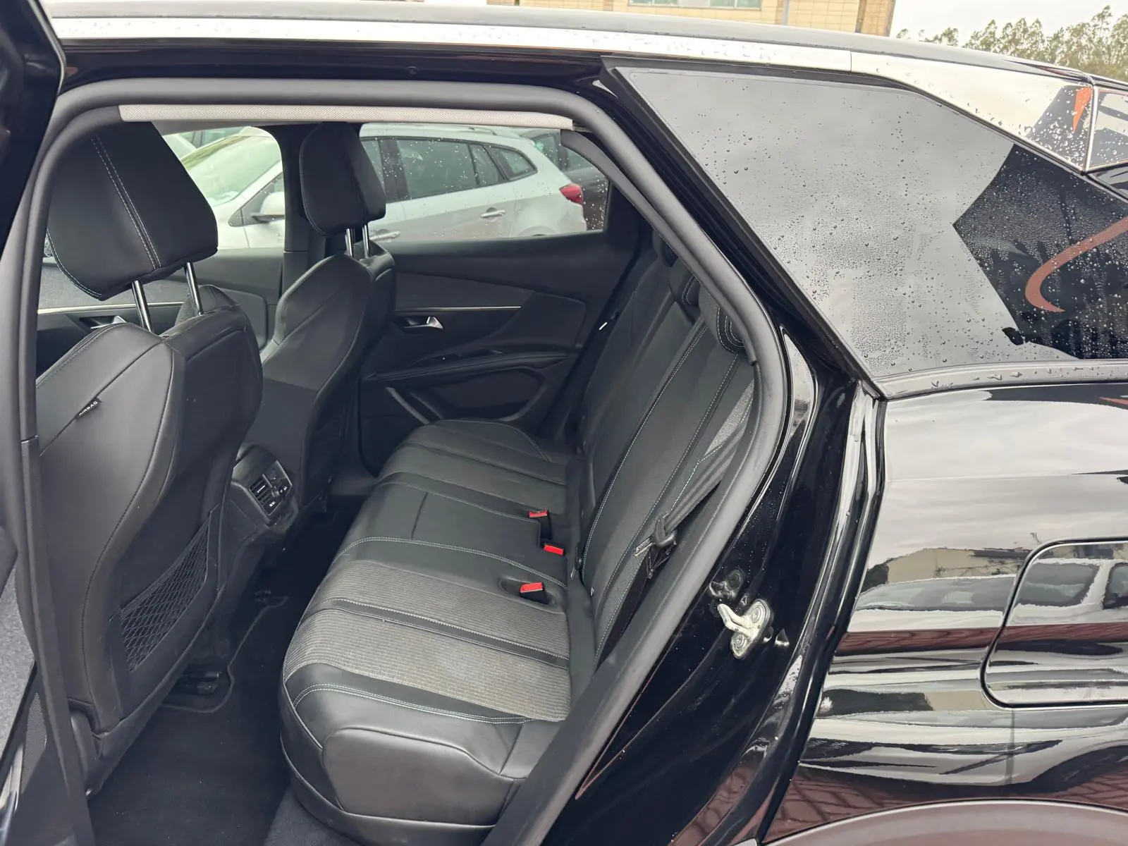 Peugeot 3008 1.6 Hybrid Allure Pack e-EAT8 7