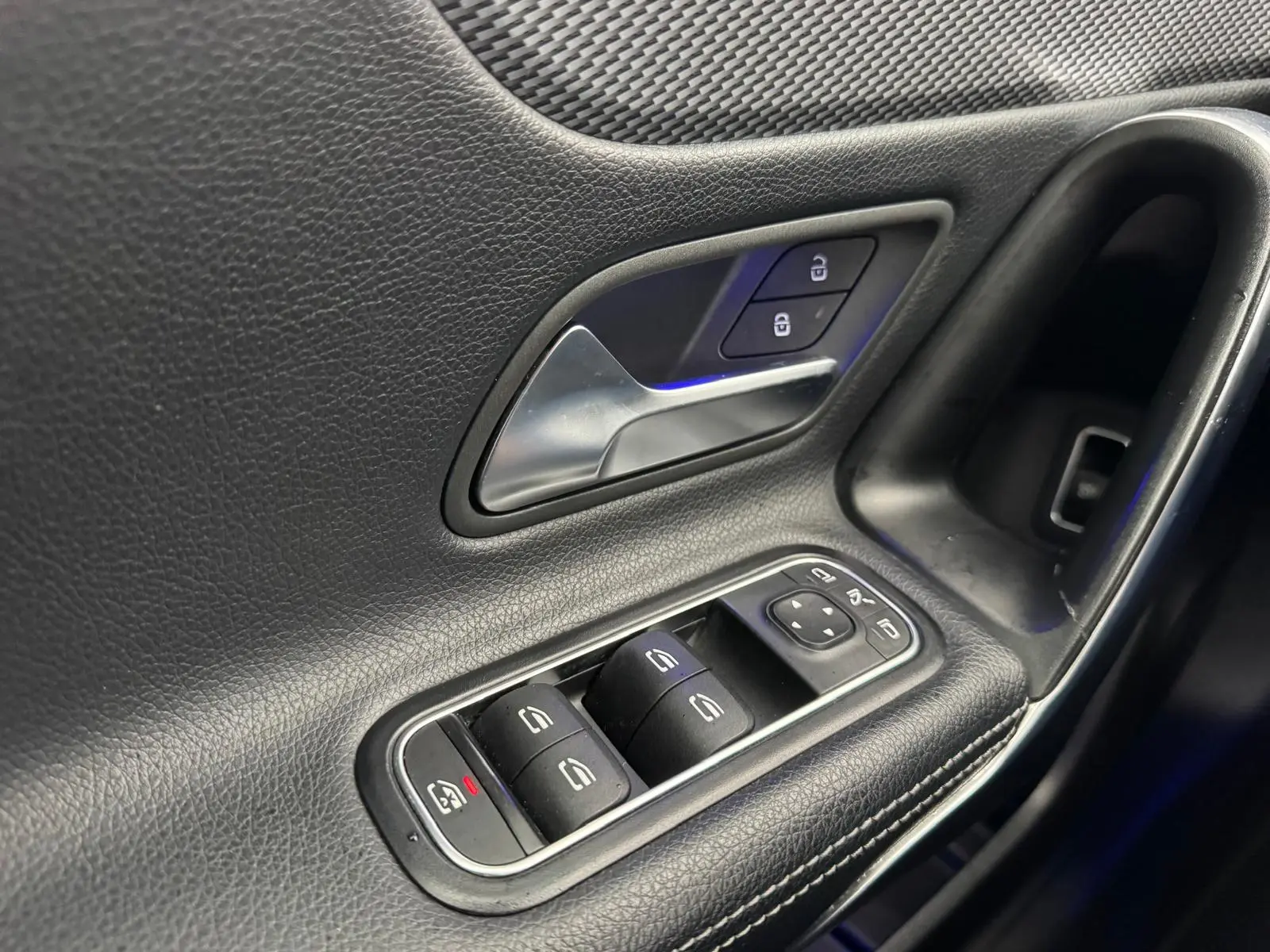 Mercedes-Benz A 180 Limousine d 7G-DCT Progressive 19