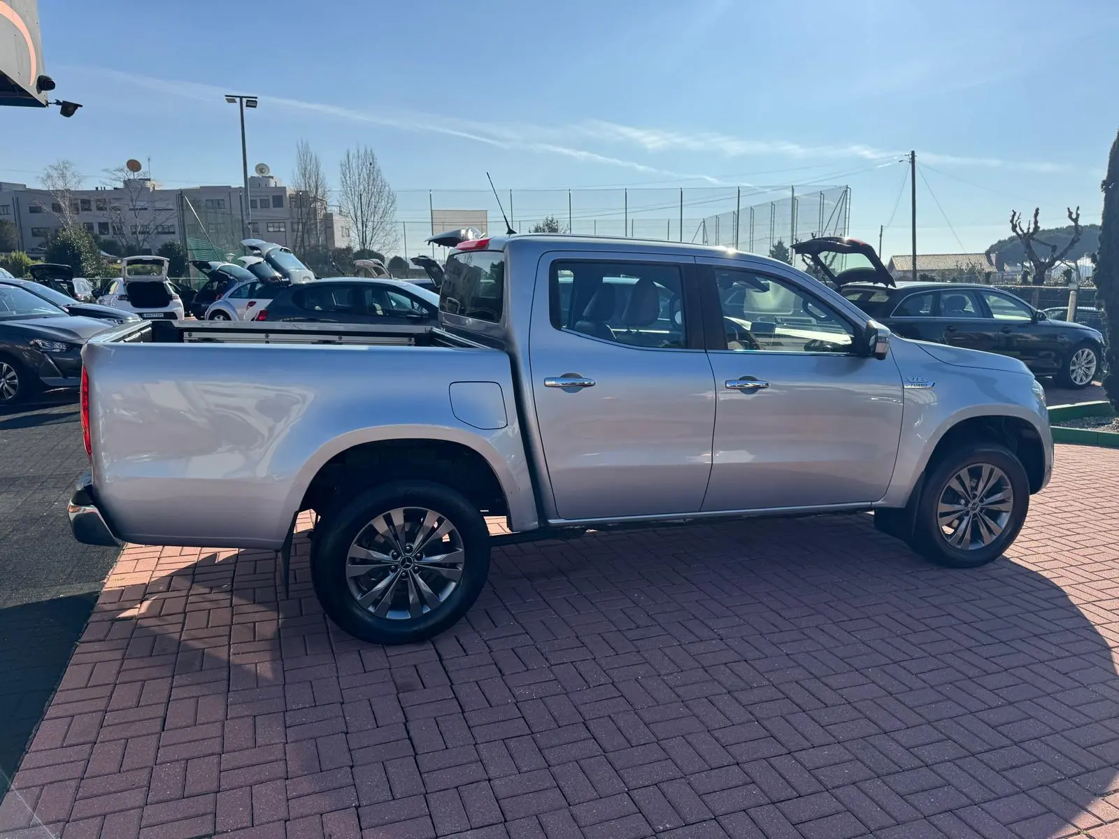 Mercedes-Benz X 350 d Power 4-Matic 16