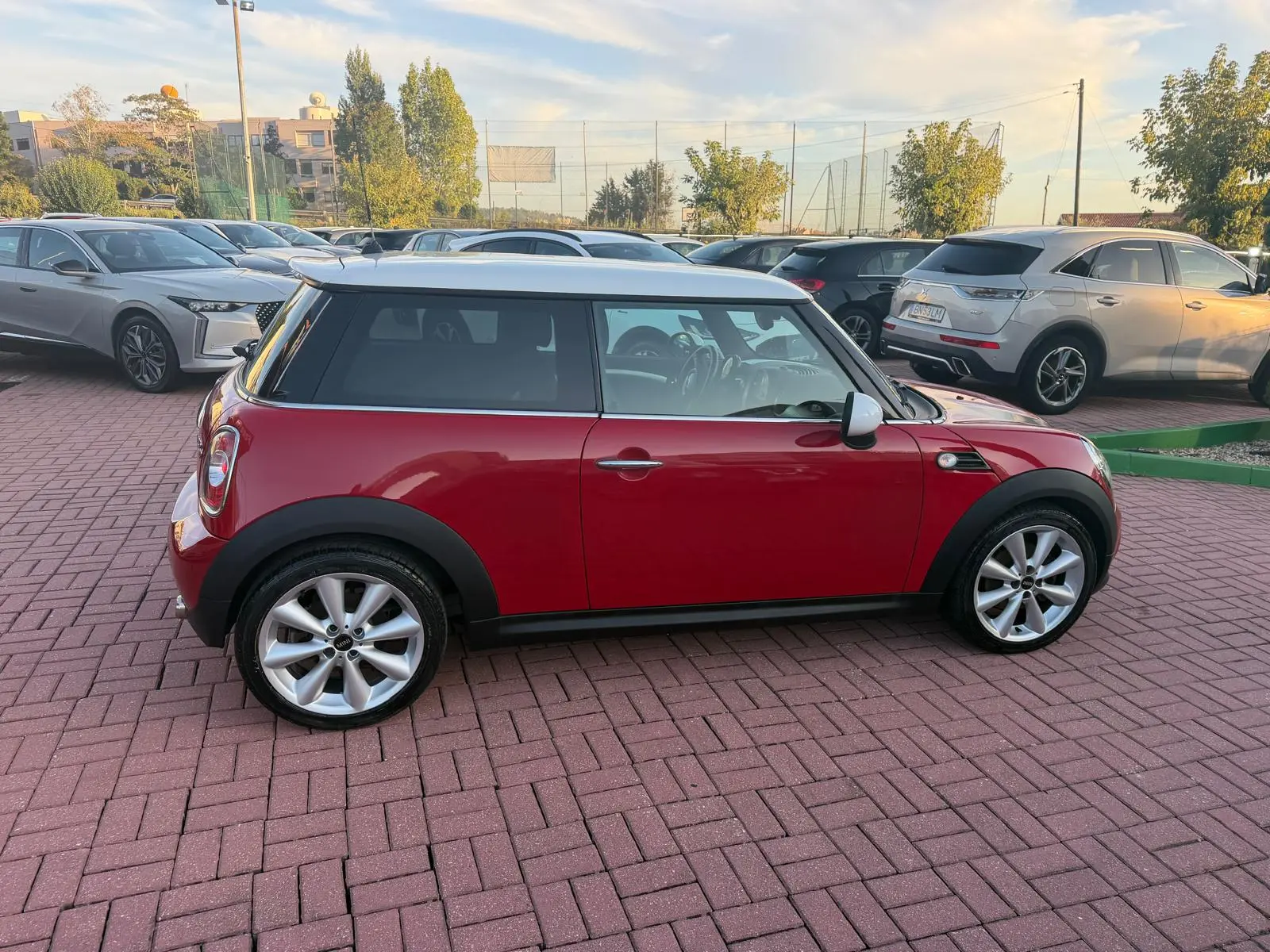 MINI 3 Portas Cooper D 6