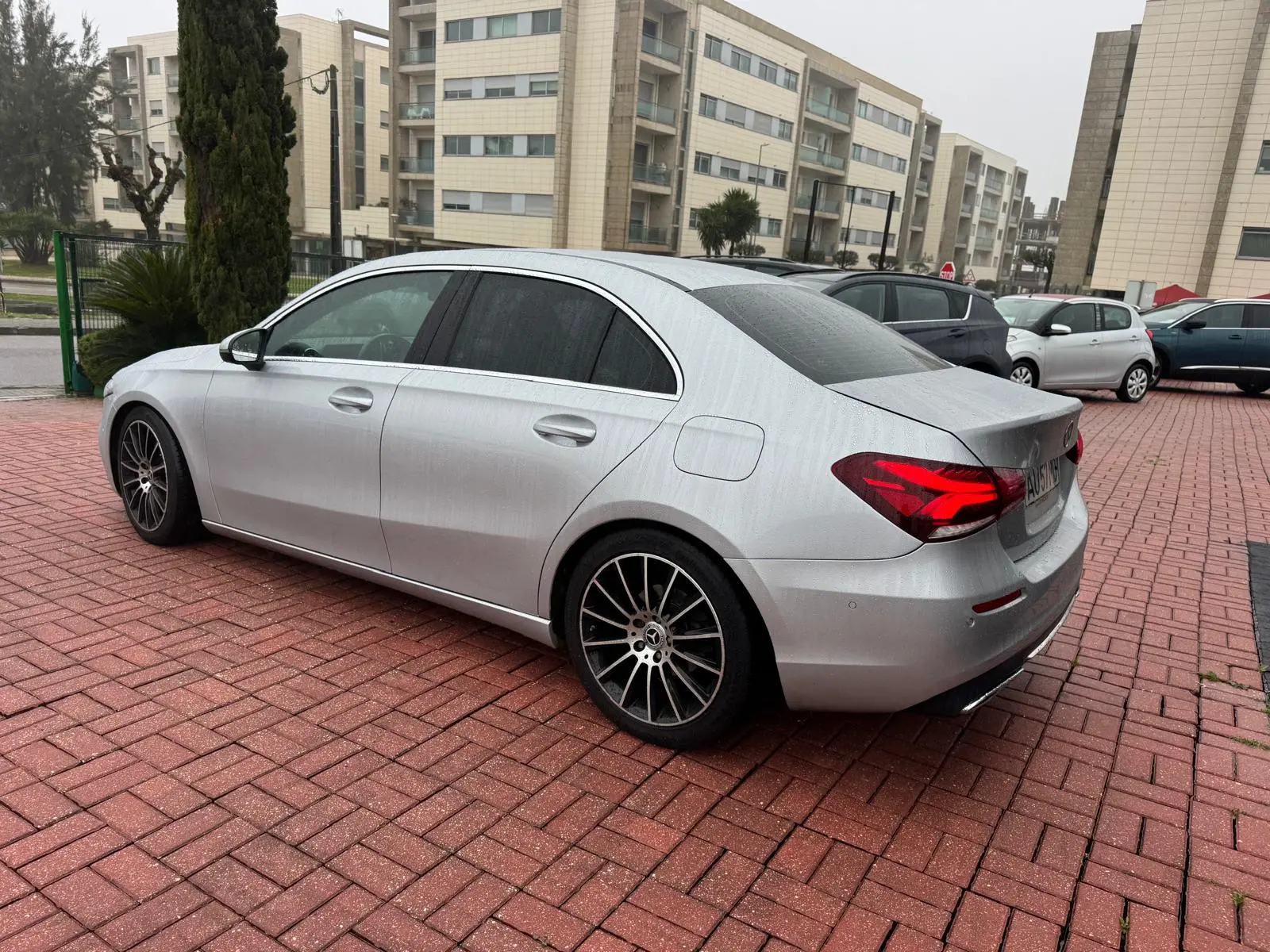 Mercedes-Benz A 180 Limousine d 7G-DCT Progressive 4