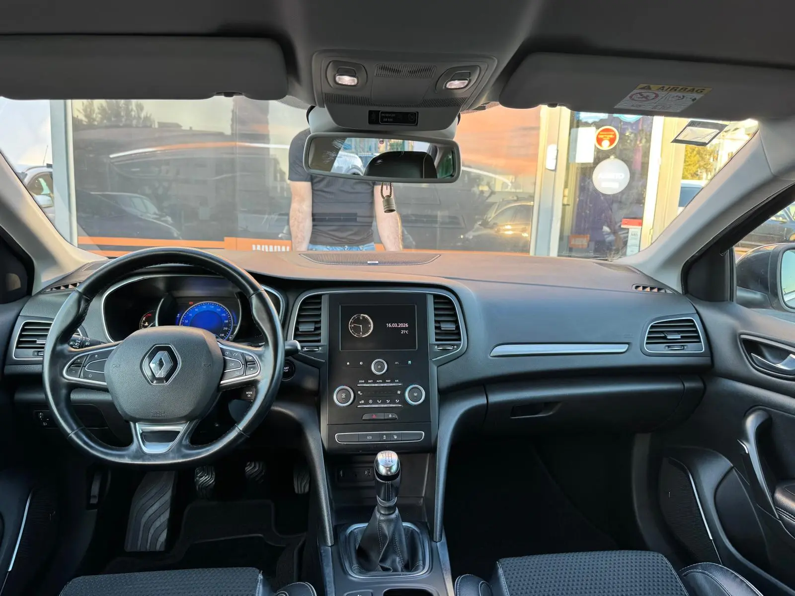 Renault Mégane Sport Tourer ENERGY TCe 130 BOSE EDITION 17