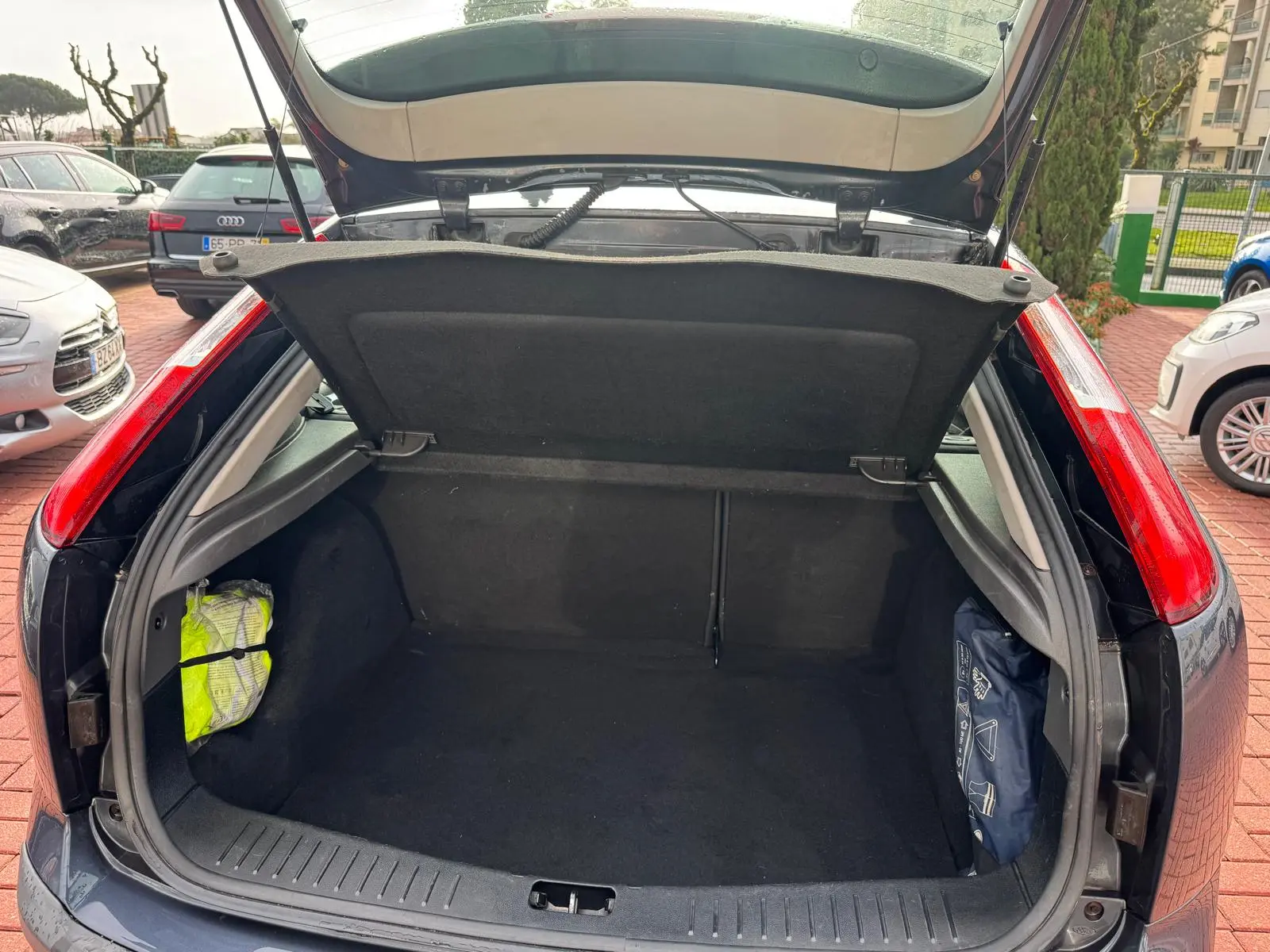 Ford Focus 1.6 TDCi Ghia 11