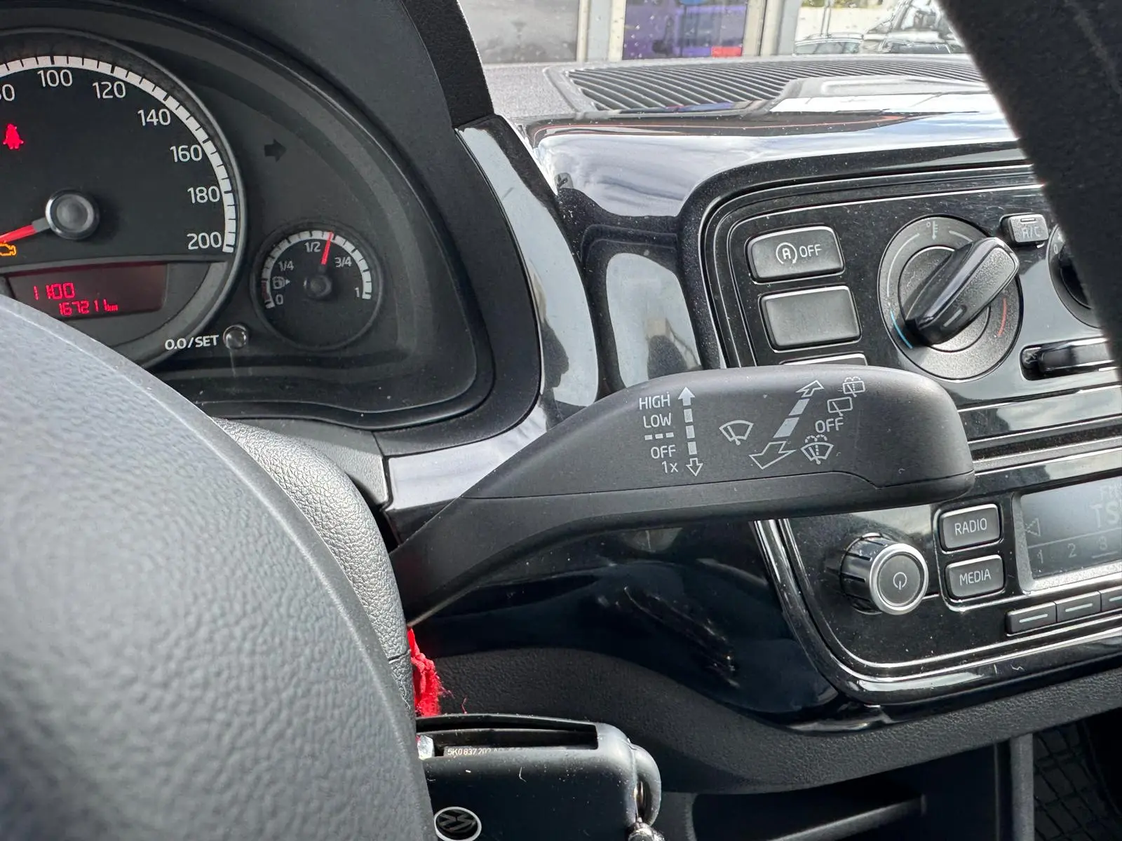 Volkswagen Up! 1.0 BlueMotion Move 21