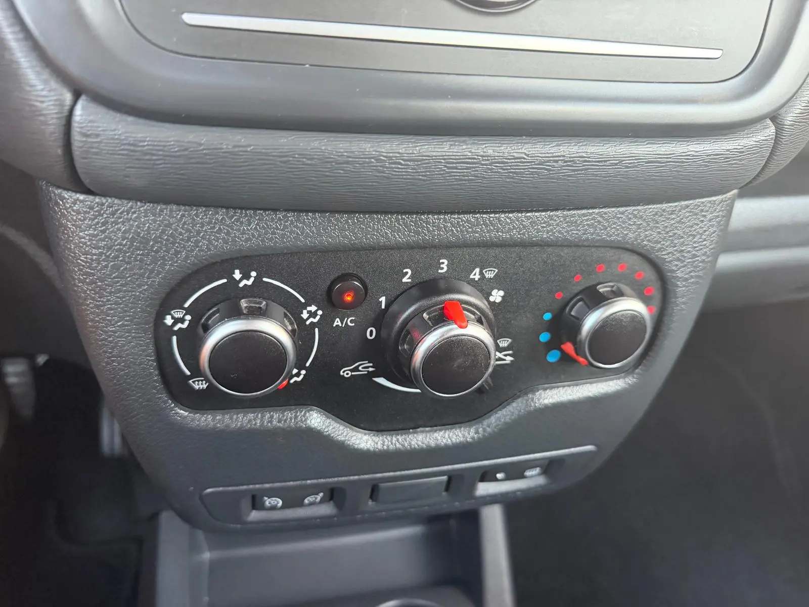 Dacia Dokker Blue dCi 95 Comfort 33