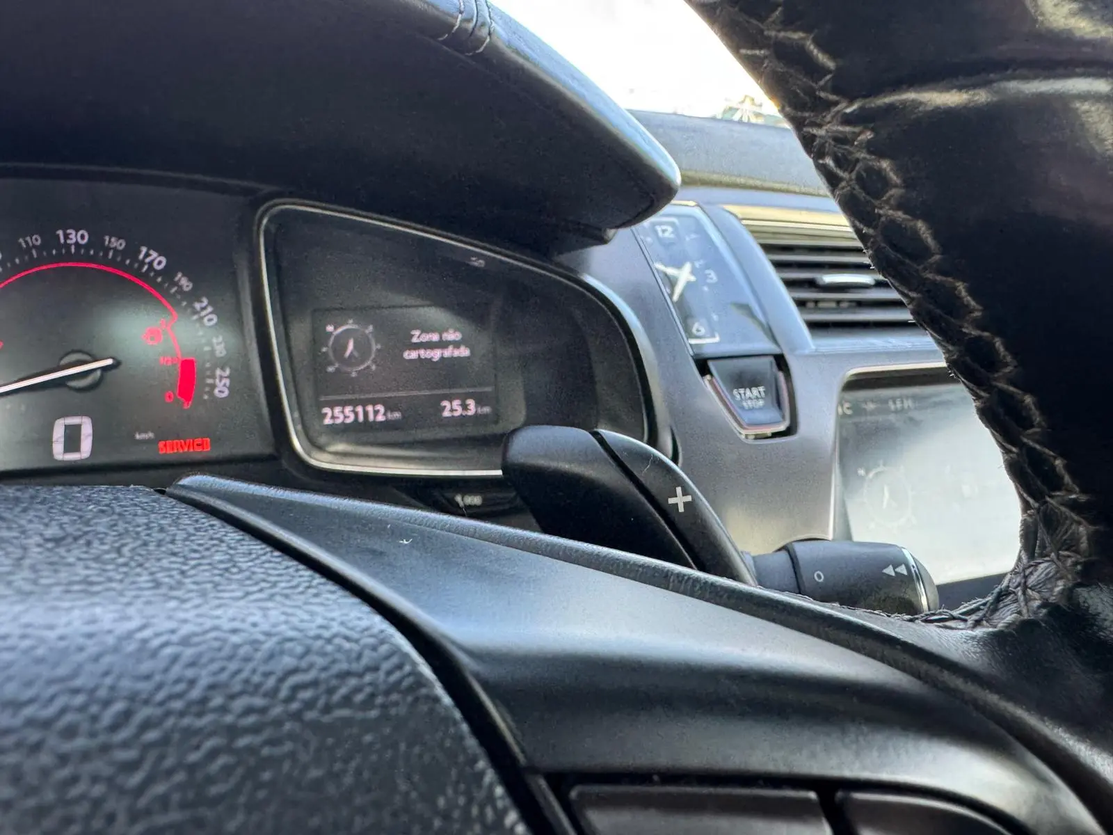 Citroën DS5 2.0 HDi Hy4 So Chic CMP6 102g 33