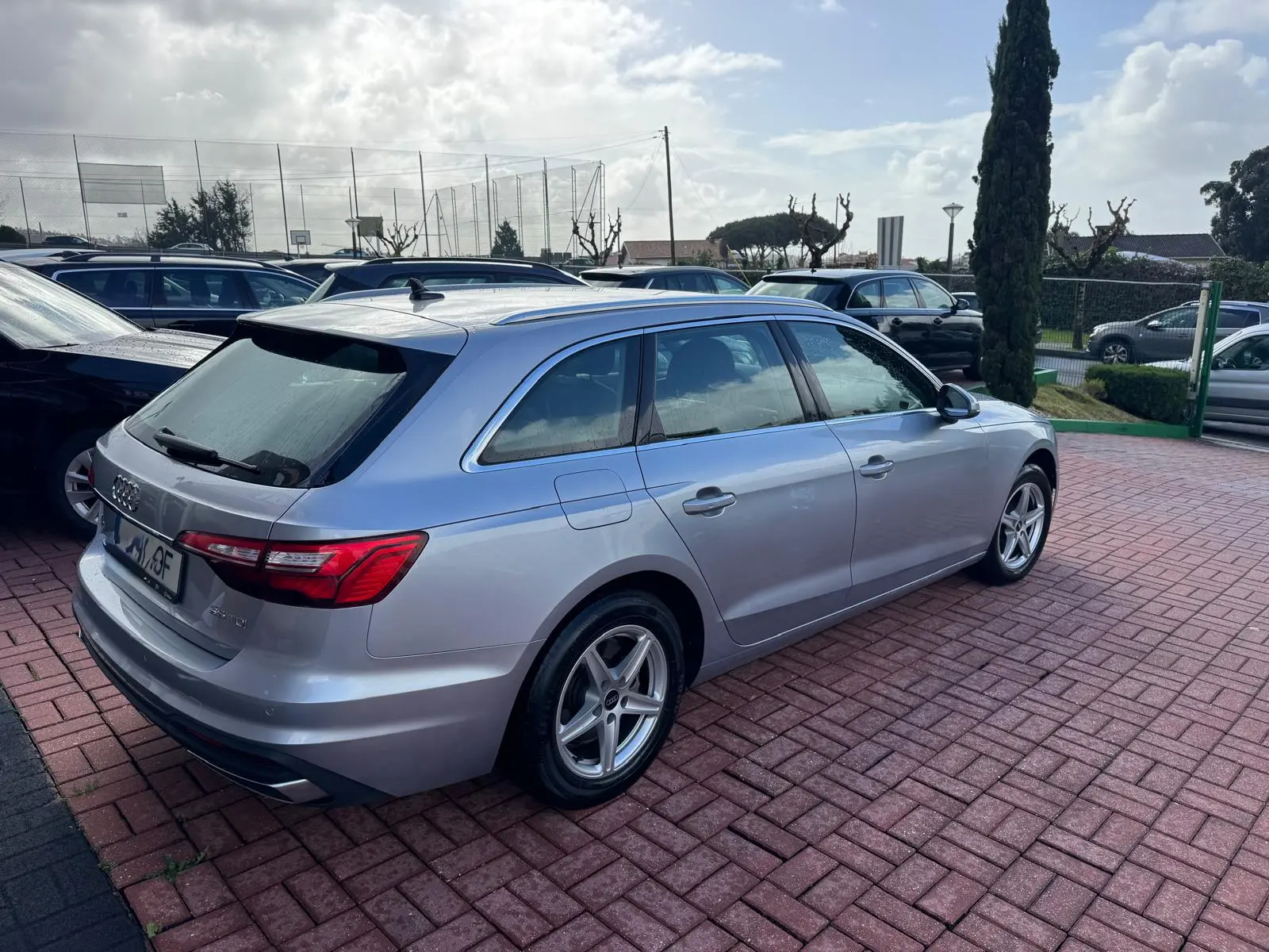 Audi A4 Avant 35 TDI S tronic 13