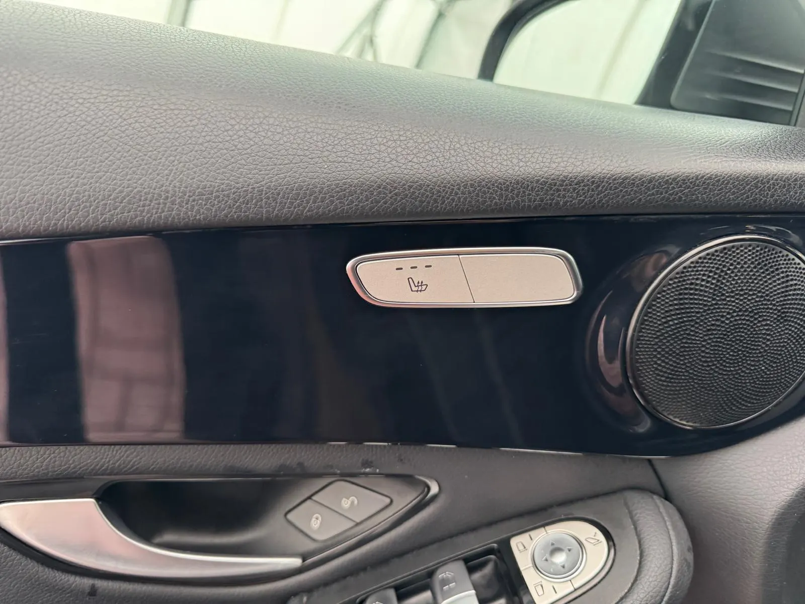 Mercedes-Benz GLC 300 de 4Matic Business Solutions Frota 33