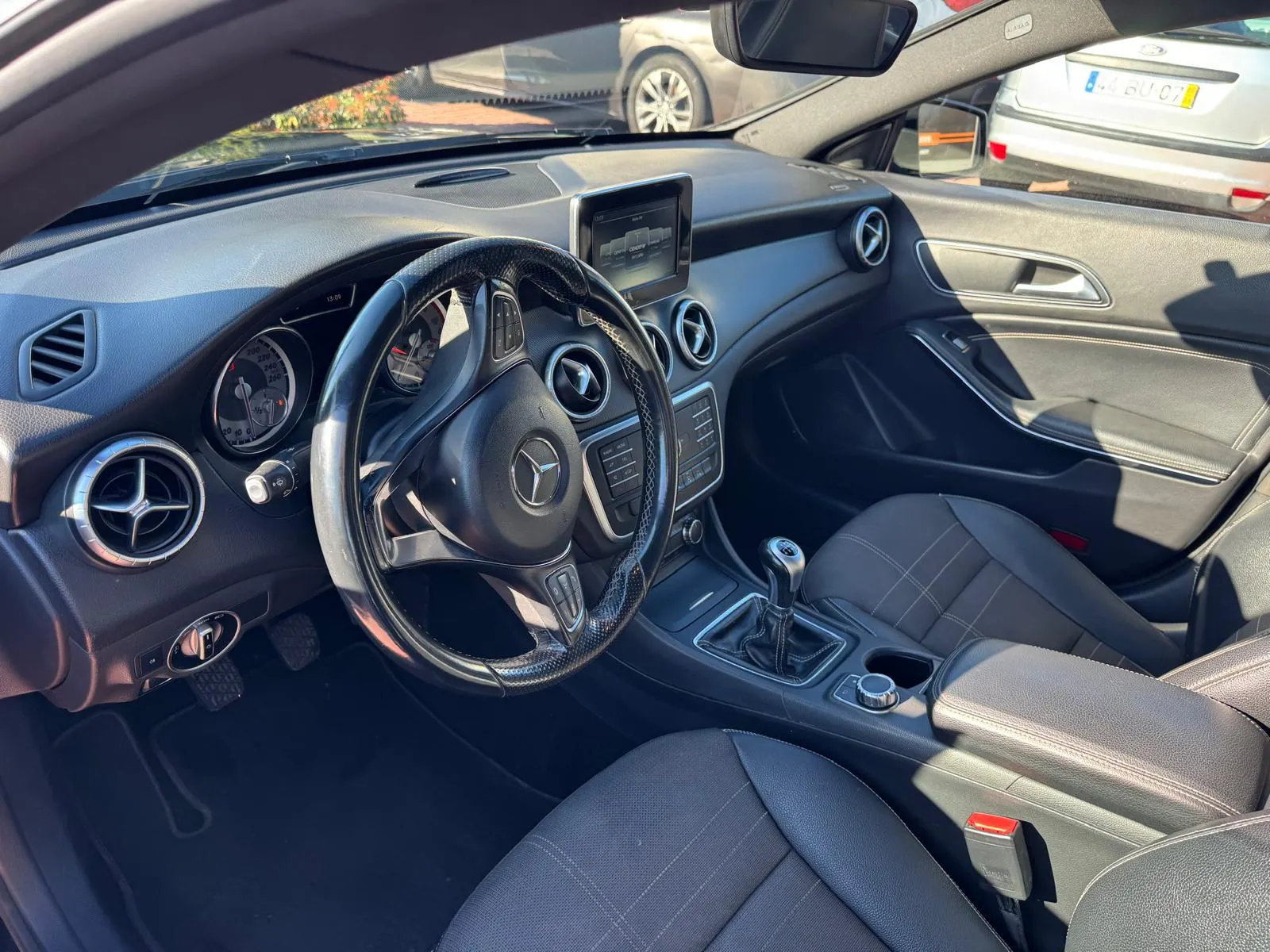 Mercedes-Benz CLA 180 CDI Urban 11