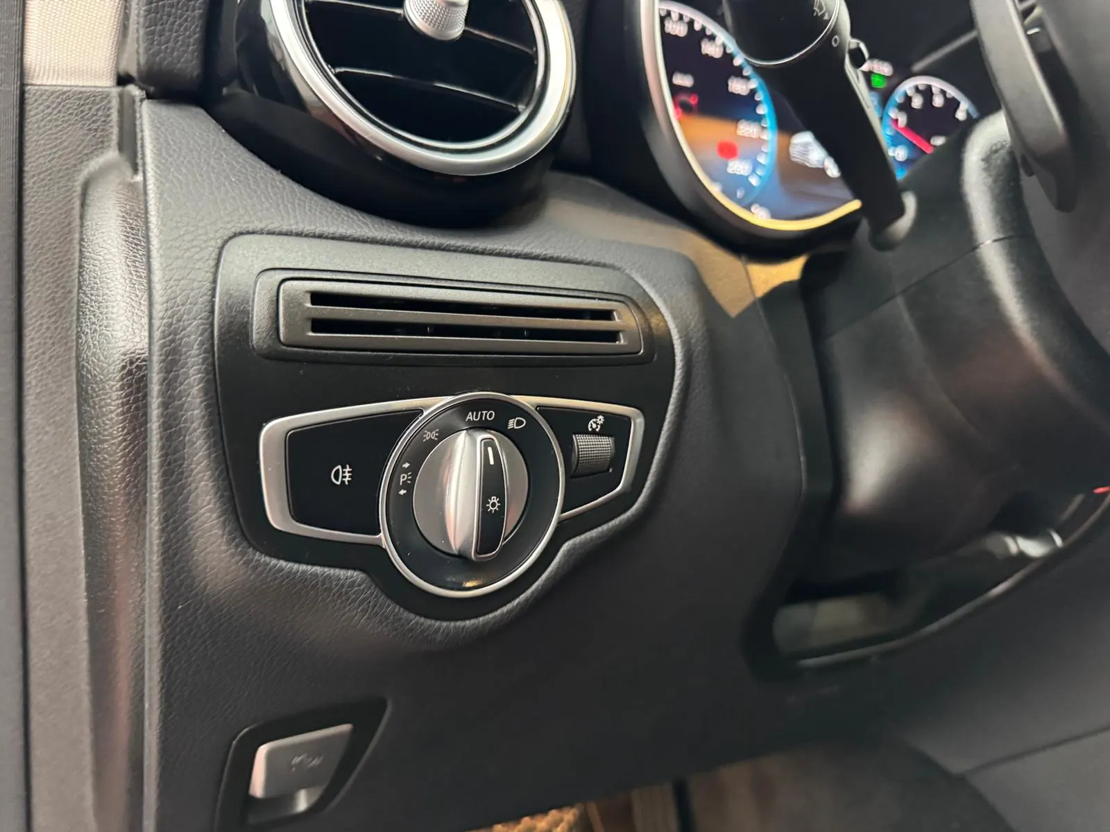 Mercedes-Benz GLC 300 de 4Matic Business Solutions Frota 29