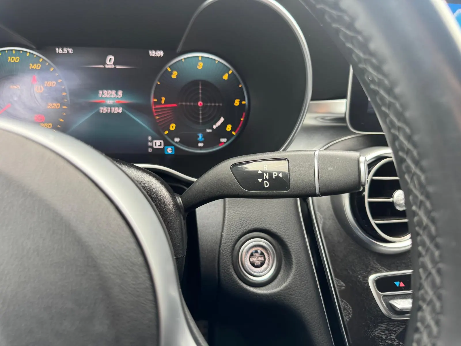 Mercedes-Benz C 220 d AMG Line 13