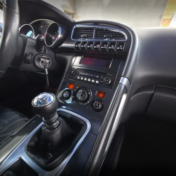 Peugeot 3008 1.6 HDi Executive 16