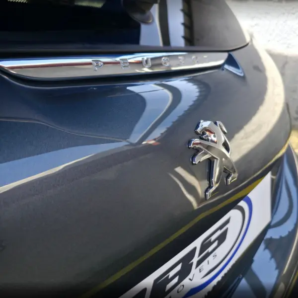Peugeot 208 1.2 PureTech Style 14