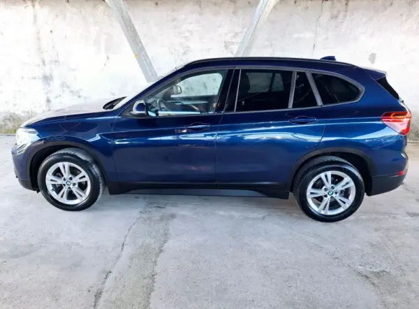BMW X1 6