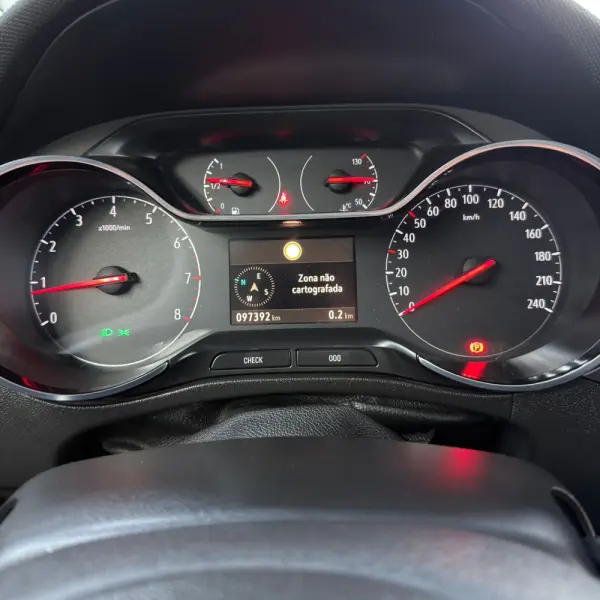 Opel Crossland X 1.2 Innovation 8