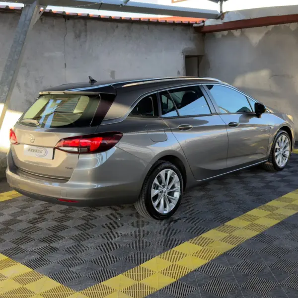 Opel Astra Sports Tourer 1.6 CDTI Dynamic Sport S/S 4