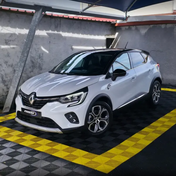 Renault Captur 1.0 TCe Intens 1