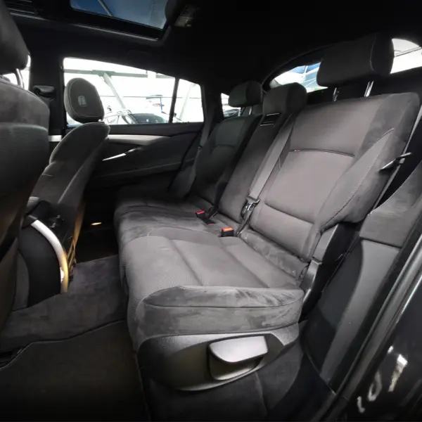 BMW 520 Gran Turismo PACK M 25