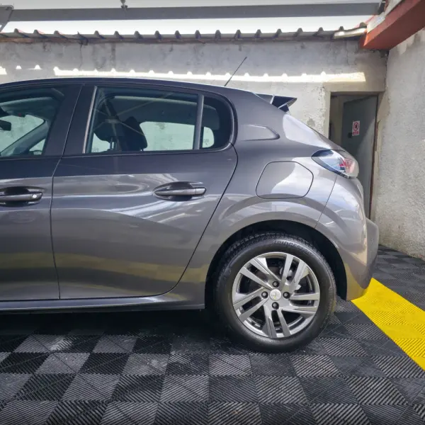 Peugeot 208 1.6 BlueHDi Active 13