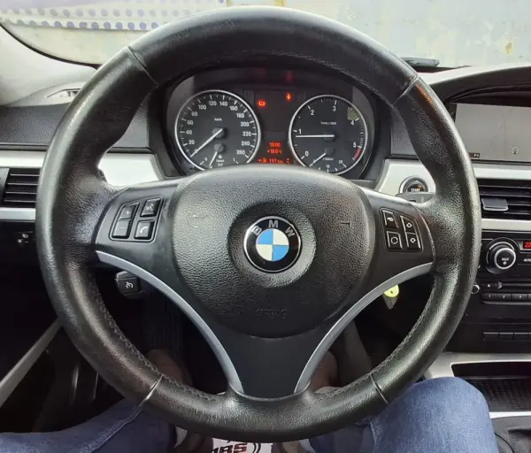 BMW 318 d Touring Navigation 13