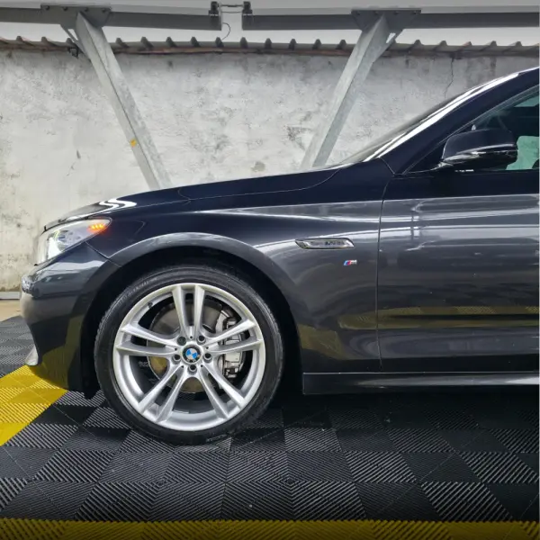 BMW 520 Gran Turismo PACK M 12