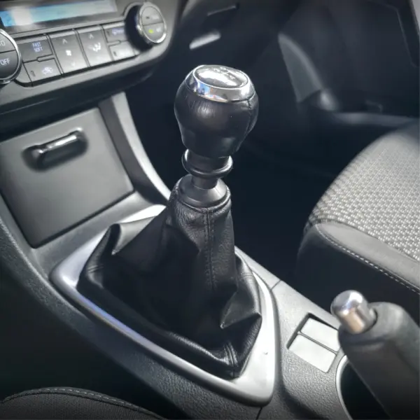 Toyota Corolla 1.33 VVT-i Exclusive 20