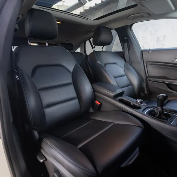 Mercedes-Benz CLA 180 9