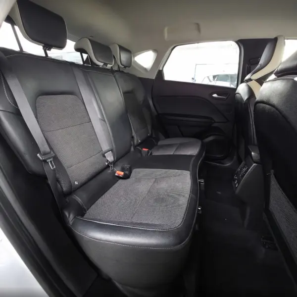 Renault Captur 1.0 TCe Intens 38