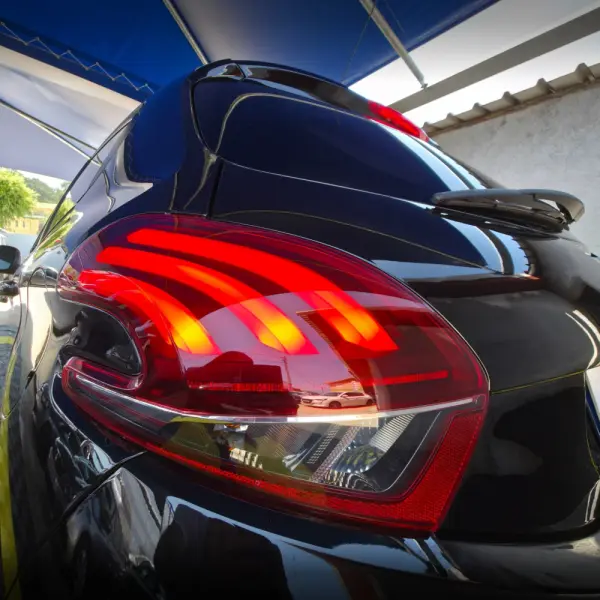 Peugeot 208 1.2 PureTech Style 15