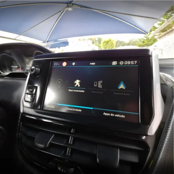 Peugeot 2008 1.2 PureTech Allure 16