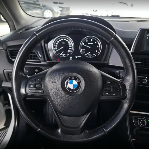 BMW 216 Active Tourer d Advantage 12