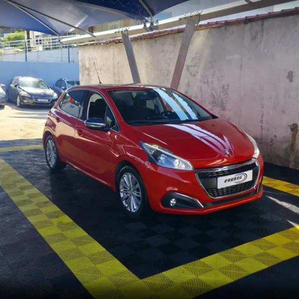 Peugeot 208 1.2 PureTech Style 3
