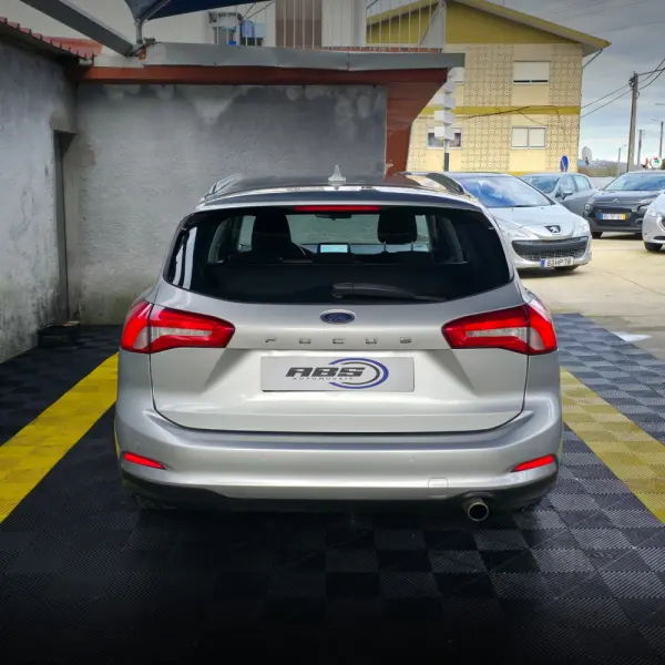 Ford Focus 1.5 TDCi DPF S&S Trend 6