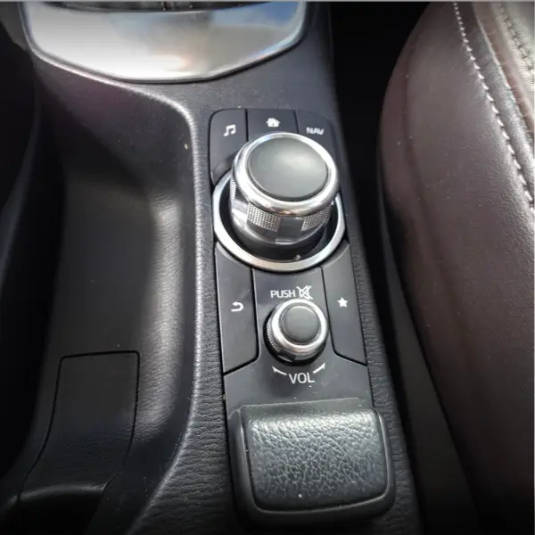 Mazda CX-3 1.5 Sky.Excellence Navi 28