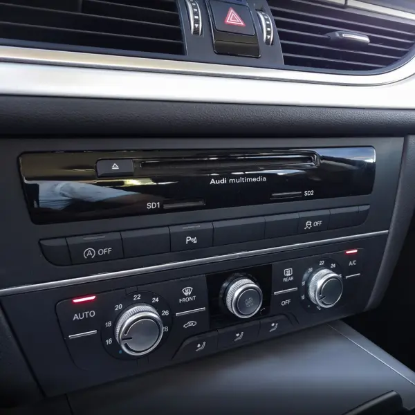Audi A6 Avant 2.0 TDi Advance 19