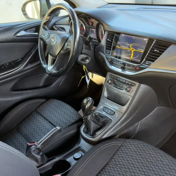 Opel Astra Sports Tourer 1.6 CDTI Dynamic Sport S/S 9