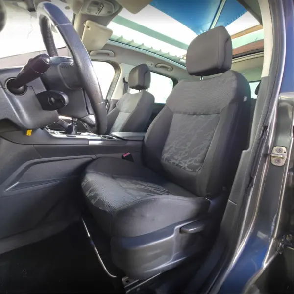 Peugeot 3008 1.6 HDi Access 13