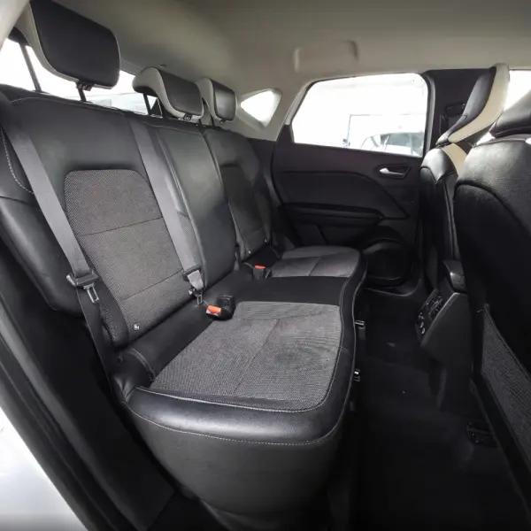 Renault Captur 1.0 TCe Intens 32