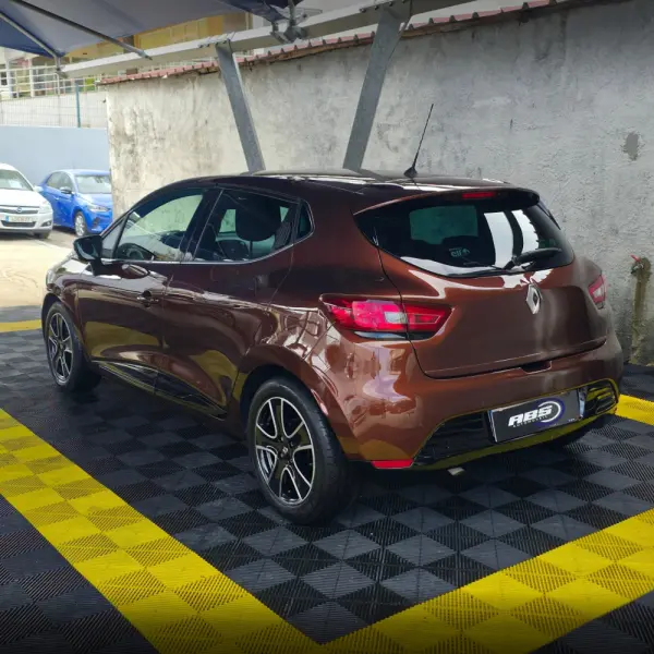 Renault Clio 1.5 dCi Limited 4