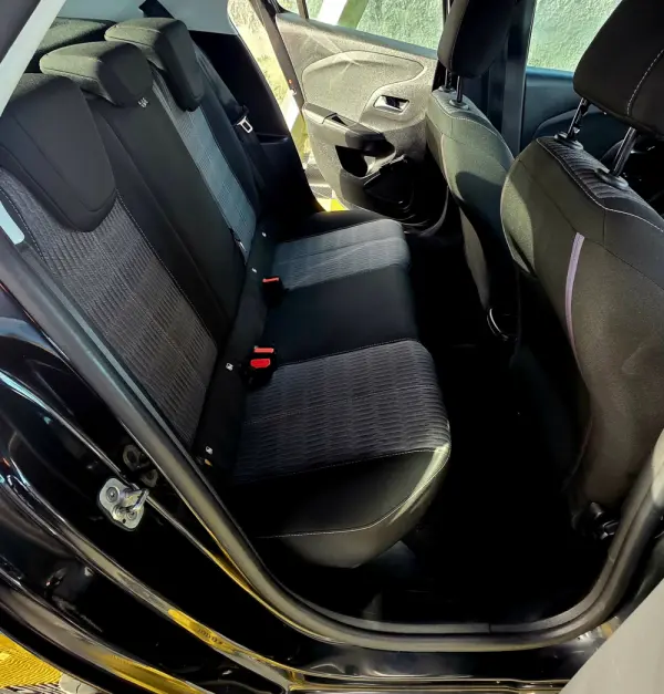 Opel Corsa 1.2 Elegance 10