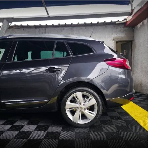 Renault Mégane Sport Tourer ENERGY TCe 115 Start & Stop Bose Edition 14
