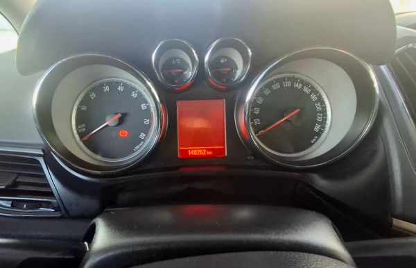 Opel Zafira 1.4 T Cosmo S/S 15