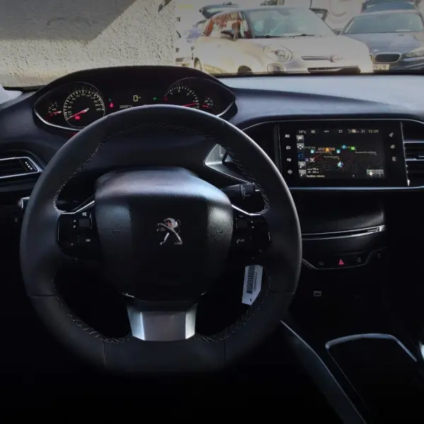 Peugeot 308 1.6 BlueHDi Allure J17 11